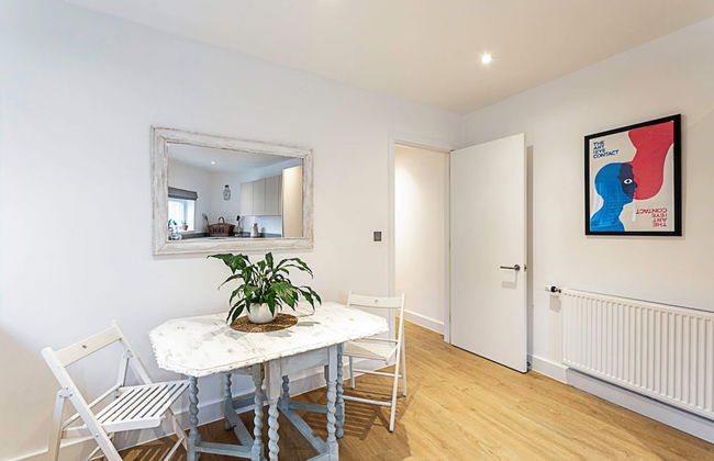 Quiet and Spacious Four Bedroom House - Foto 17