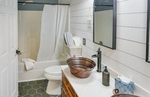 Spacious Lebanon Home with Pool 6 Mi to Downtown! - Foto 11