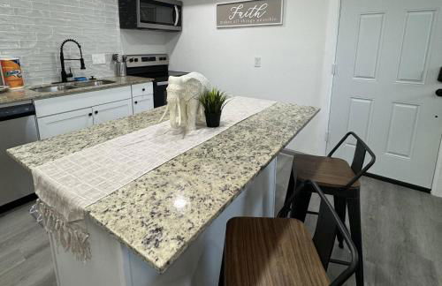 2BD - 1 Dallas l FIFA READY l 5 Min from Love Field - Foto 11