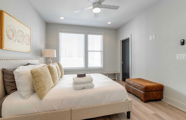 Spectacular Condo Rooftop Deck Great for Groups - Photo 4