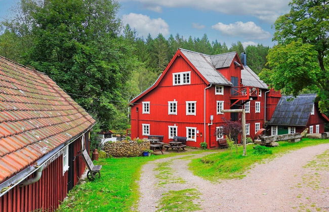 5 Person Holiday Home in Knared - Foto 14