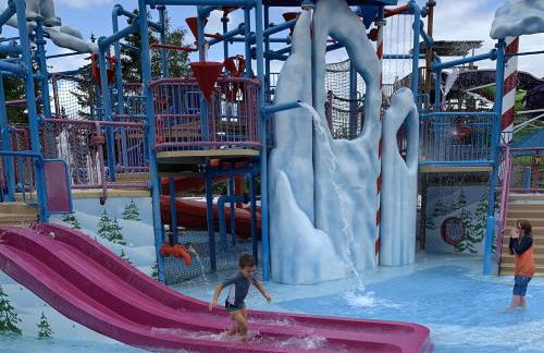 R18 Affordable Ski-in Ski-out Bretton Woods Townhome mountain views - Foto 17