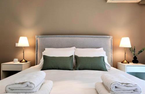 Vouliagmeni Iasonos Residence Central Stylish Flat - Photo 35