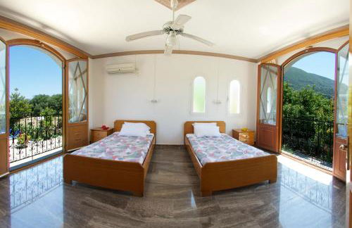 Nikos Studios and Apartments - Photo 40