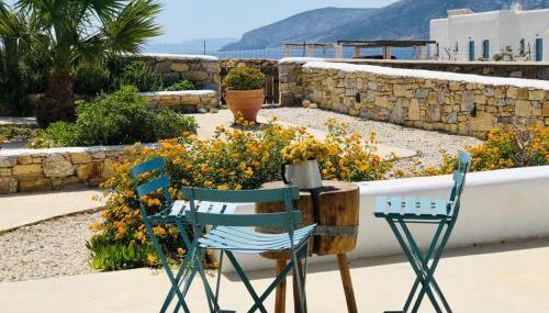 VILLA THEIA - SELENE , appartement de charme pour 4 à 6 personnes prés de la plage et du village de Koufonissi - Foto 2