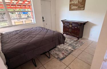 Fort Lauderdale Gem Private Yard and Patio - Foto 18