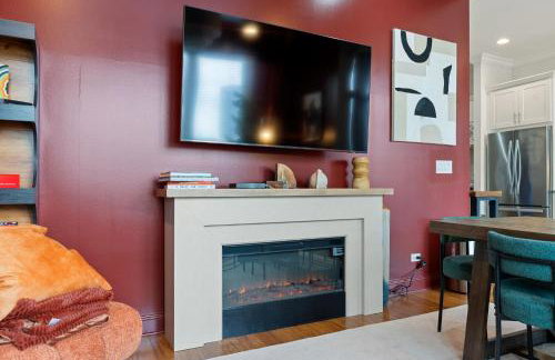 1 Free Parking Gym Balcony Sleeps 10 - Photo 9