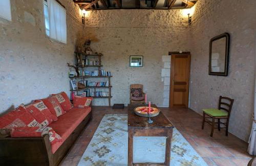 Gîte de Charme avec WiFi et Animaux Admis - FR-1-653-42 - Foto 24
