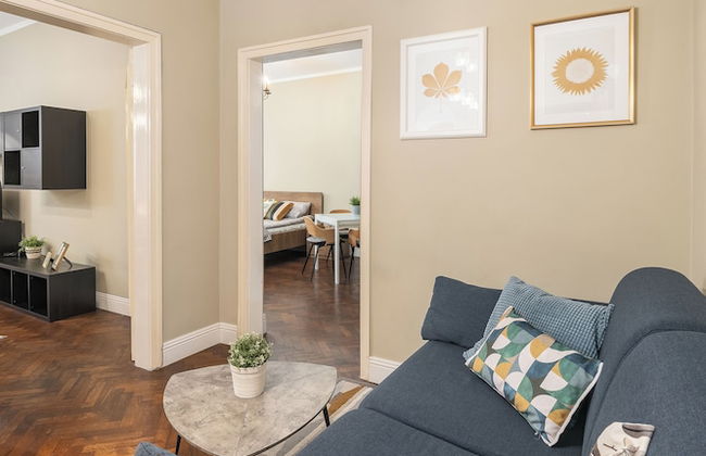 3 BDR Top Center Artistic Apartment - 115 m2 - Photo 23