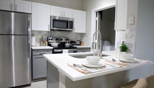 Stylish 1BR Escape Ideal for Business or Leisure - Foto 3