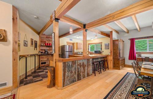 A Woodland Castle - Foto 17