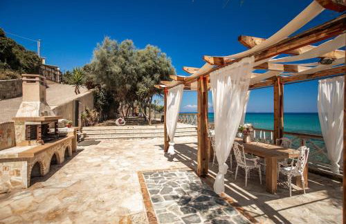 Luxury Beachfront Villa Margarita with Private Beach, Pool & Jacuzzi in Zakynthos - Foto 13