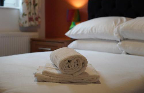 5bed House, 8 Double beds Perfect for large groups - Foto 33