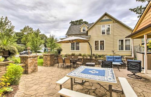 Dog-Friendly Home with Balcony and Yard in Surgeon Bay - Foto 1