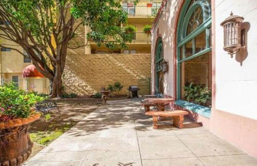 Luxe Suite Convention Center Partial Ocean View with Free Parking - Foto 23