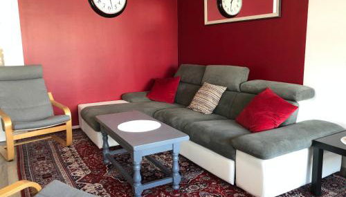 BedinReims "burgundy bottle" 110m2 Exceptional, 4 chambres doubles, 2 bain, free park & wifi, tout équipé - Foto 3