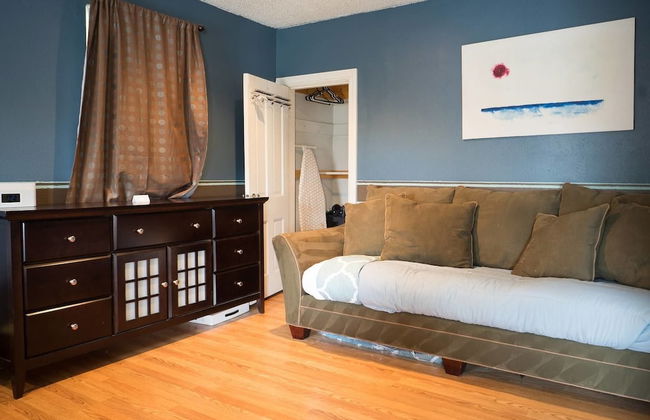 Cannabis Castle Historic Home in Baker District - Foto 10