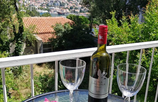 Insideout Apartment - Photo 20