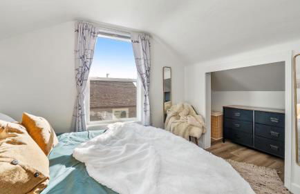 Midtown Flight Deck: 2BR Gem - Foto 7