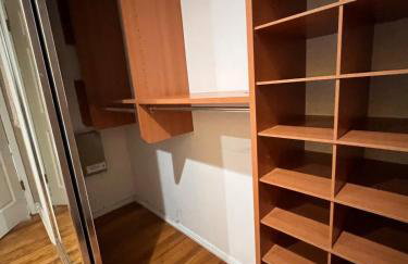 Lakewood beautiful 2 bedrooms with huge backyard - Photo 5