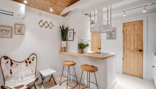 Historic Heights Rustic Urban Tiny Cabin - Foto 2