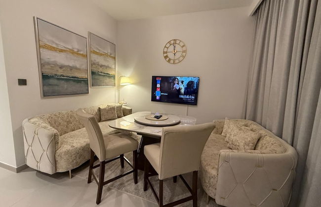 Elegant Stay in Ranches Villa - Photo 36