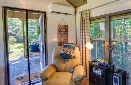 Mayfield Tiny Home with Porch, Walk to Beaches! - Foto 5