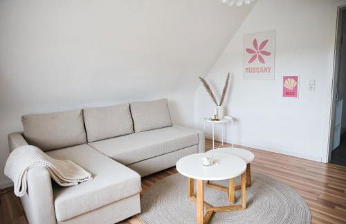 DG-Wohnung mit sonnigem Balkon - Foto 2