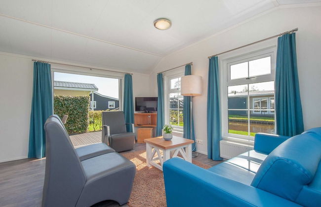 Sunny Giethoorn Cottage - Photo 5