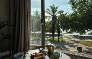 Apartamento com vista pro mar no Centro de Ubatuba - com estacionamento 2 quartos e cozinha completa - Foto 1