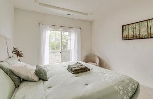 Seasonal Pool, Balcony Quiet and Cozy Aurora Condo! - Foto 18