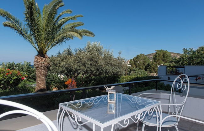 Hotel Elena - Photo 37