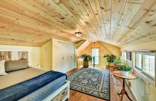 Charming Buena Vista Creekside Home Walk to Main! - Foto 23