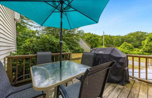 Family Lakeside Escape with Private Beach and Calm Waters - Foto 25