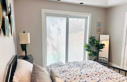 Spacious 6BR Home - Near Top Attractions - Photo 18