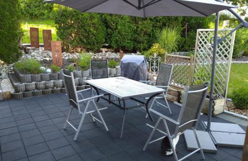 Schöne EG Wohnung mit Terrasse - Foto 3