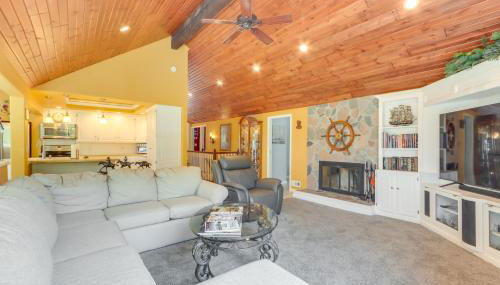 Lake-View Osage Beach Resort Home with Game Room! - Foto 5