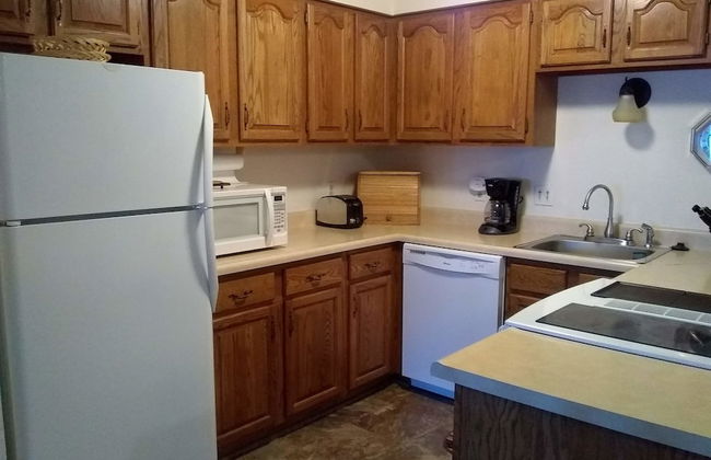 Indian Peaks Resort - Photo 4