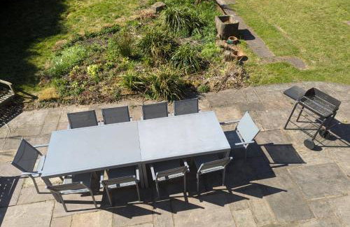 Canal-side 5-Bed Cottage - Sleeps 10 Pet Friendly - Foto 6