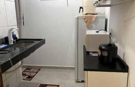 Apartamento de 2 quartos, com ar-condicionado em um deles, e no outro ventilador de teto, cama pras cinco ocupantes e garagem, a 2 km do centro - Photo 5