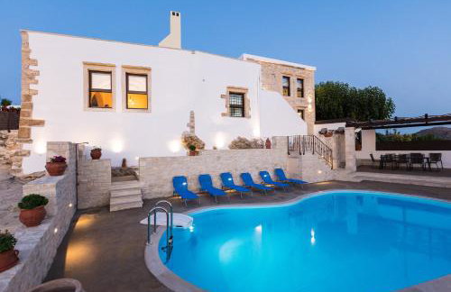 Penthe Manor House, Rustic Secret Retreat, By ThinkVilla - Photo 12