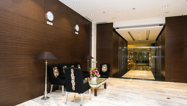 Coin salon dans le hall