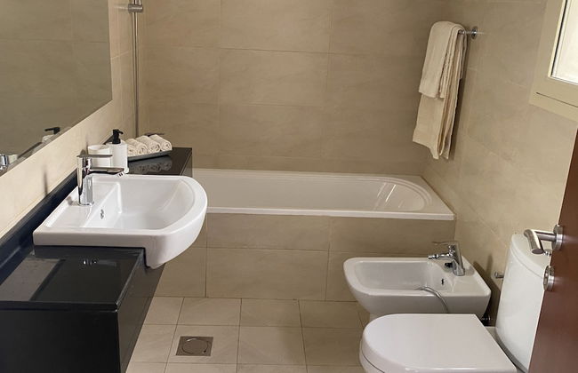 Luxury One Bed Apartment in Heart of Dubai - Photo 13