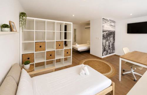Dúplex junto a Roig Arena - Piscina y parking - Foto 15
