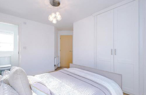 Driveway Stylish 3Bedroom Home in Middleton - Foto 51