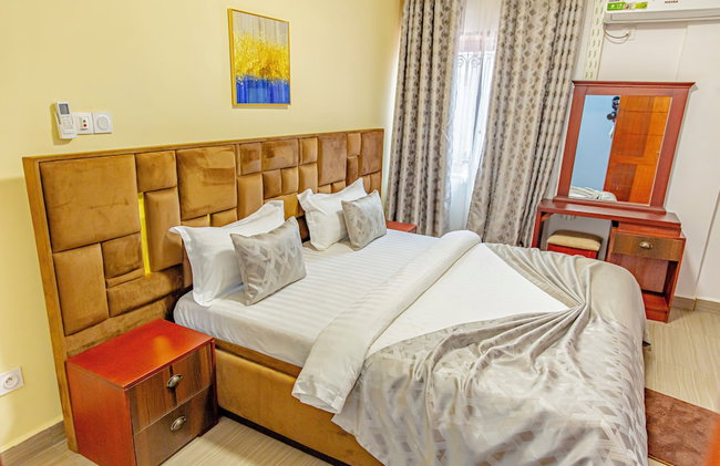 G&G Residency - Photo 23