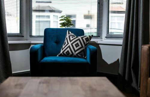 Sutton House by Pureserviced - Photo 33