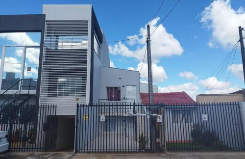 Casa central 74 com ótima localização - Foto 2