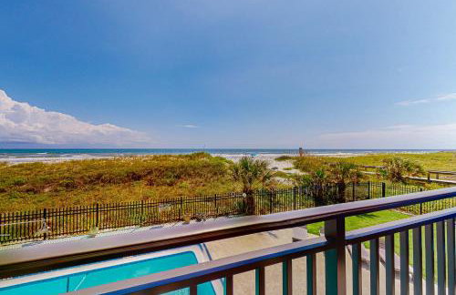 Oceanview condo with pool, beach access, jetted tub, W/D, & AC - Foto 2
