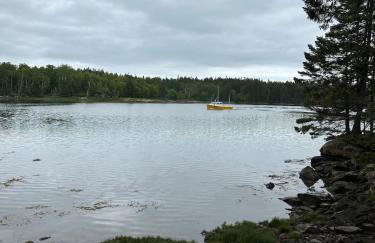 New 2023 Waterfront Home near Acadia with Hot Tub - Foto 45